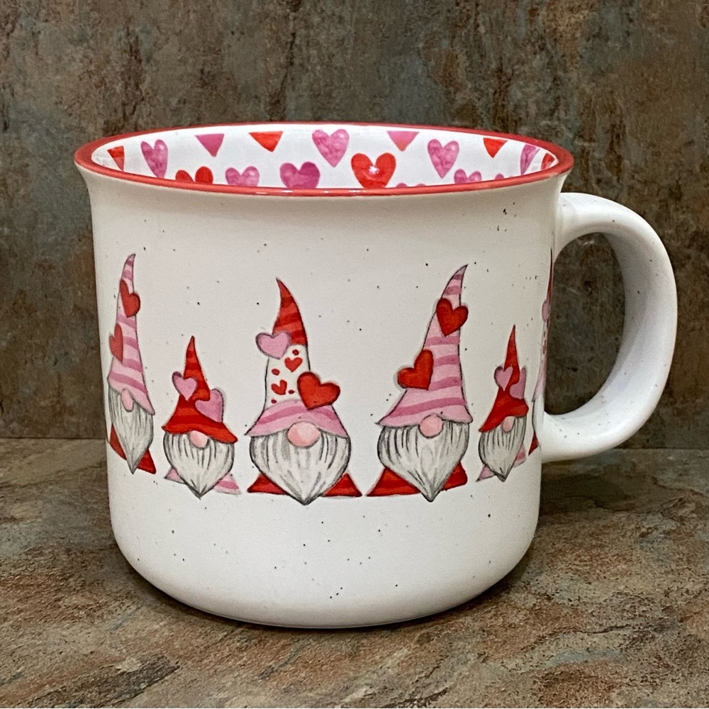 SHEFFIELD Home Large Heart Gnomes Groupie Gnome Valentine Mug